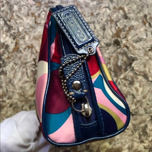 COACH cosmetic bag - Picture 9 of 10